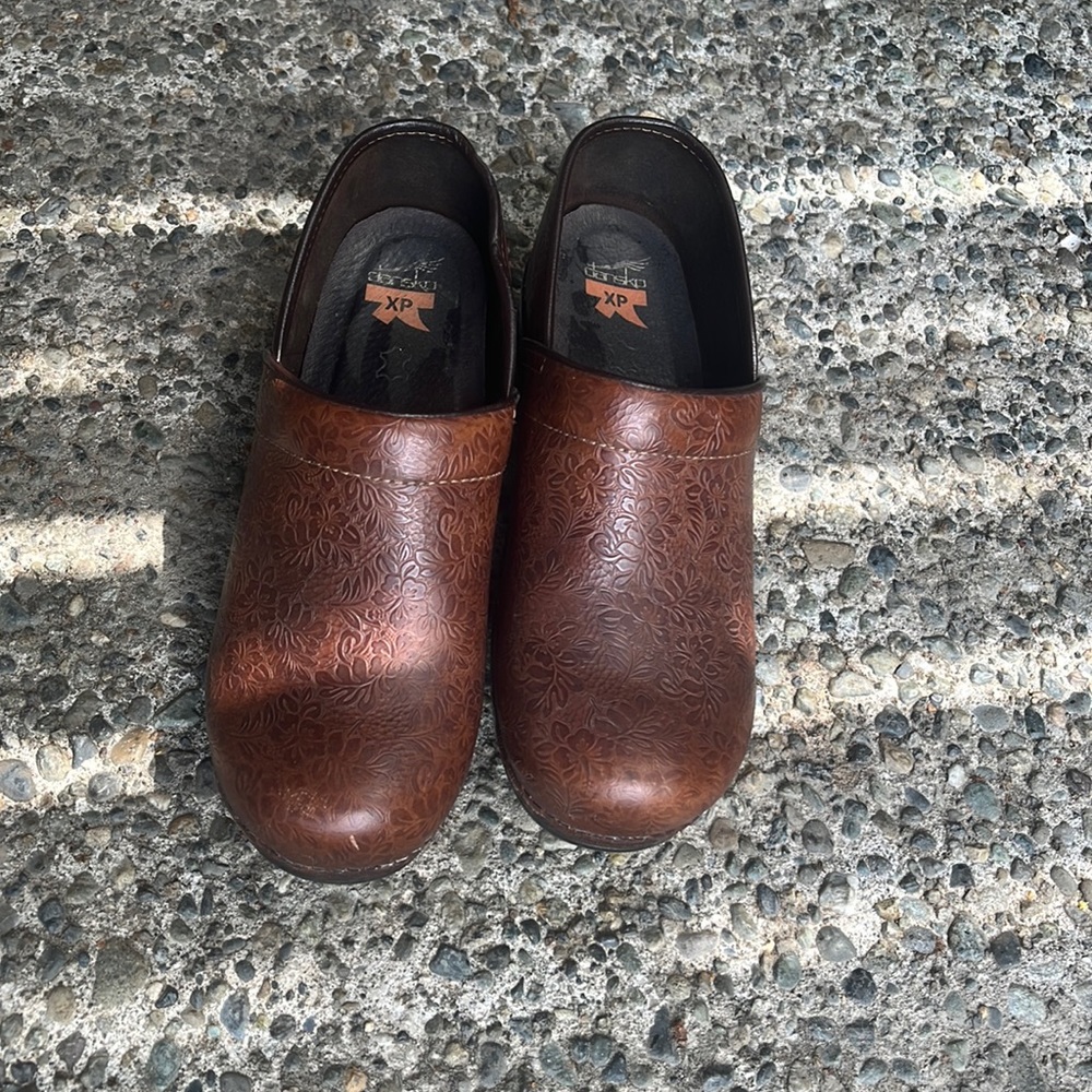 Tooled leather Danskos size 41